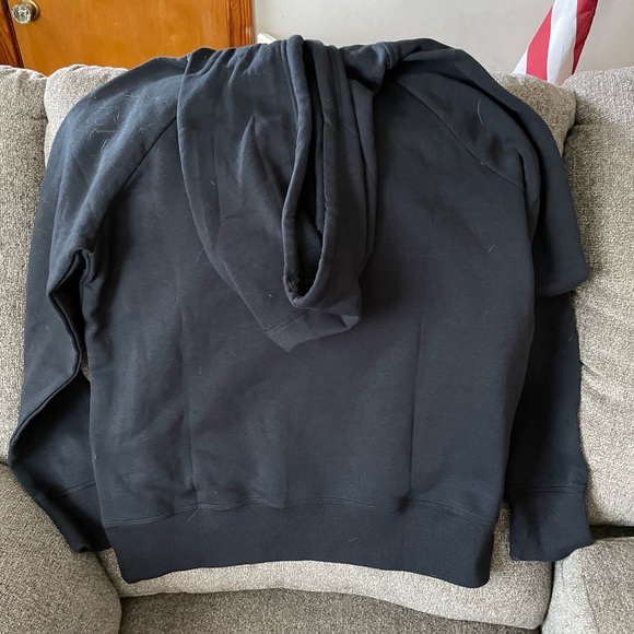 Womens small black UnderArmour hooded sweatshirt. NWOT - Picture 2 of 3